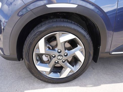 Used 2021 Hyundai Venue w/ Cargo Package image 27