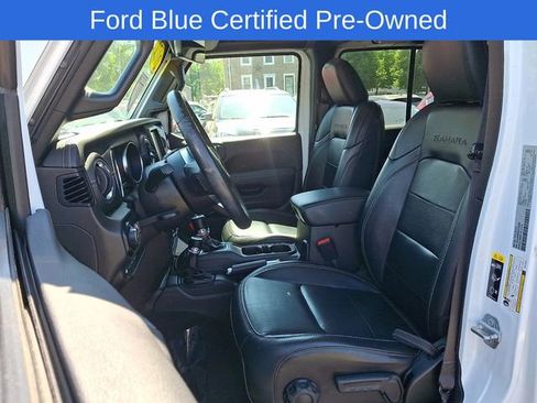 Used 2021 Jeep Wrangler Unlimited Sahara w/ Cold Weather Group AWD/4WD image 15