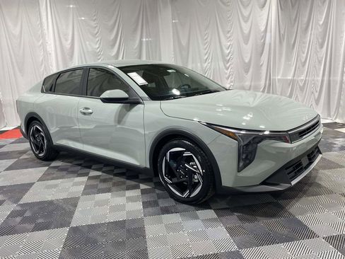 New 2026 Kia K4 EX image 5