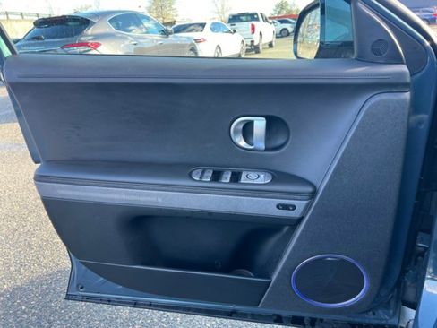 Used 2023 Hyundai Ioniq 5 Limited image 21