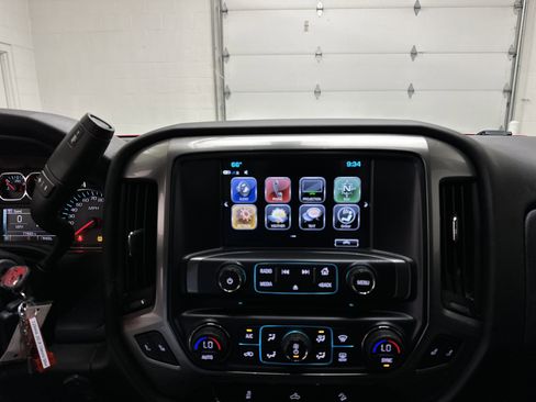 Used 2018 Chevrolet Silverado 1500 LT w/ All Star Edition image 28