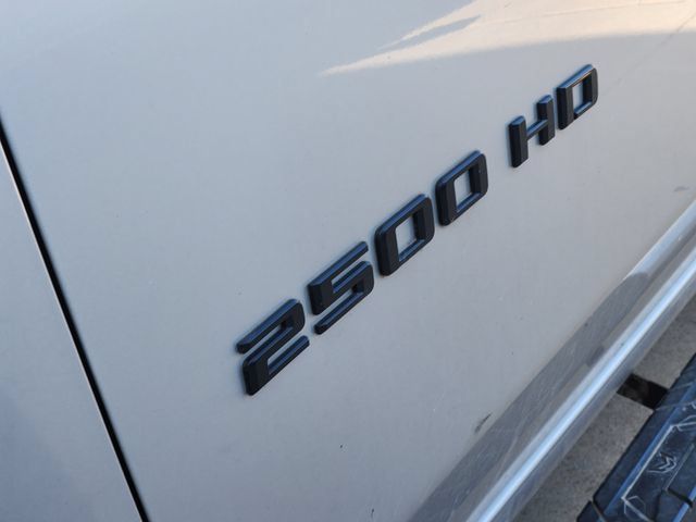 Used 2021 Chevrolet Silverado 2500 Custom w/ Custom Value Package AWD/4WD image 10