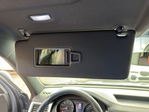 Used 2021 Volkswagen Atlas Cross Sport SE w/ Panoramic Sunroof Package image 23