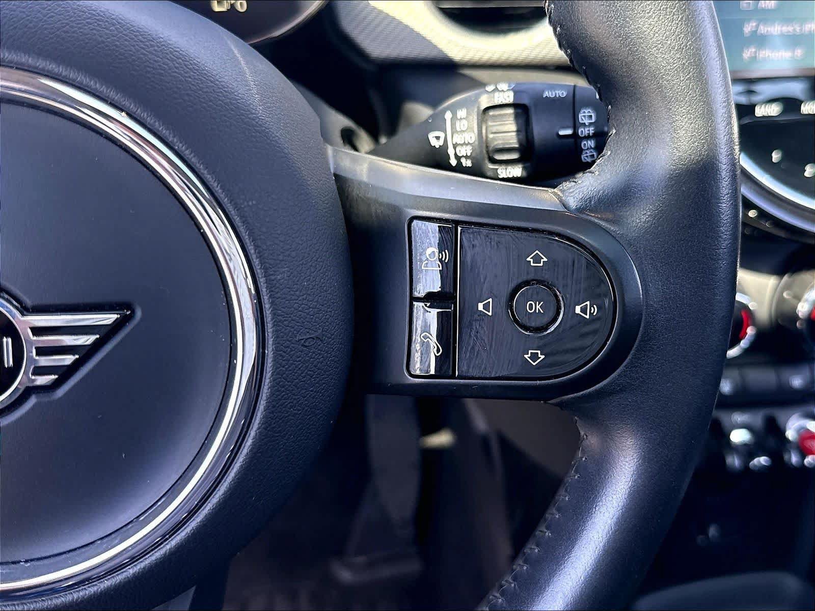Used 2024 MINI Cooper 2-Door Hardtop FWD image 13