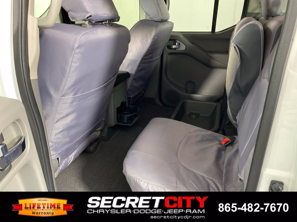 Used 2021 Nissan Frontier SV w/ Midnight Edition Floor Mats RWD image 26