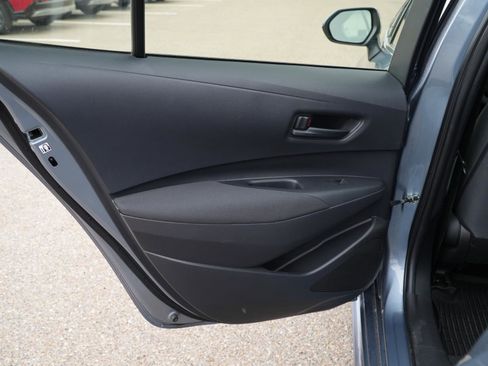 Used 2022 Toyota Corolla LE image 17