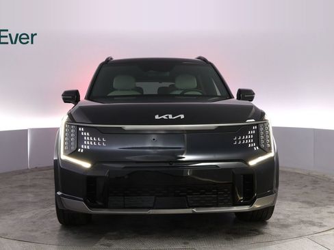 Used 2024 Kia EV9 GT-Line image 12