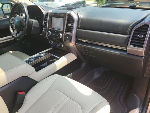 Used 2020 Ford Expedition Platinum AWD/4WD image 8