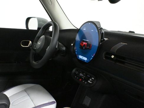 Used 2025 MINI Cooper S image 32