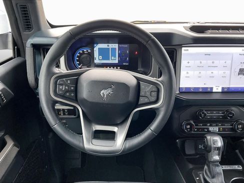 Used 2023 Ford Bronco Outer Banks w/ Sasquatch Package image 5