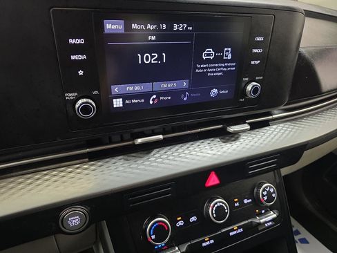 Used 2022 Kia Carnival LX image 50