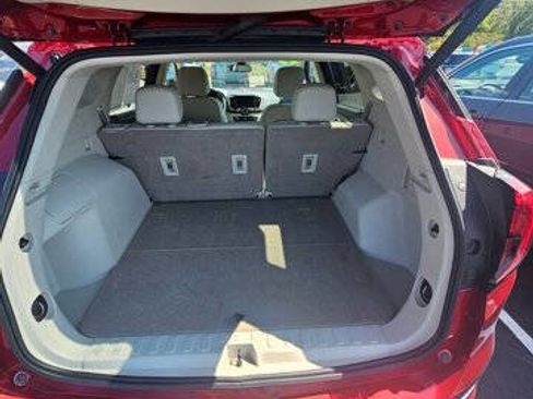 Used 2023 GMC Terrain Denali image 5