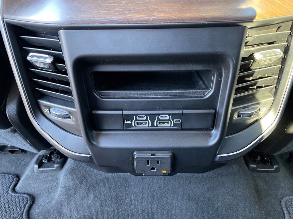 Used 2022 RAM 1500 Laramie AWD/4WD image 53