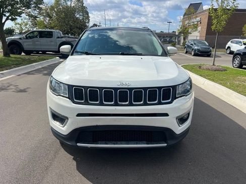 Used 2018 Jeep Compass Limited w/ Navigation Group AWD/4WD image 2
