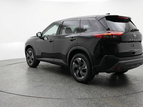 Used 2025 Nissan Rogue SV FWD image 6