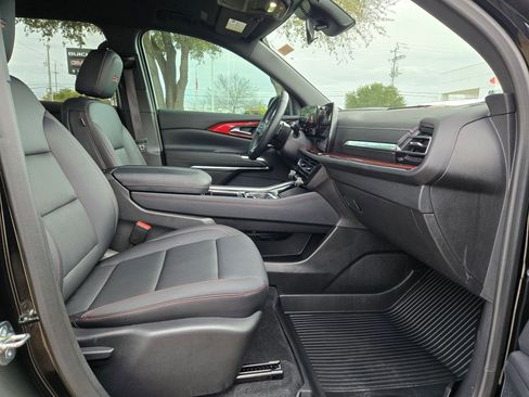 Certified 2025 Chevrolet Traverse Z71 w/ Driver Confidence Package image 26