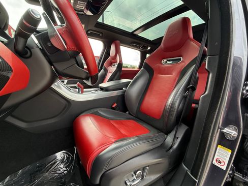 Used 2022 Land Rover Range Rover Sport SVR image 17