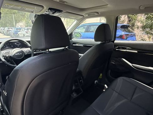 Certified 2026 Kia Seltos EX w/ EX Sunroof Package FWD image 15