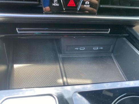 Used 2024 Volkswagen Atlas Cross Sport SEL R-Line AWD/4WD image 23