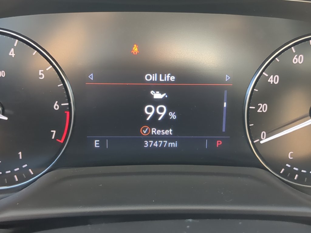 Used 2023 Buick Envision Preferred FWD image 28