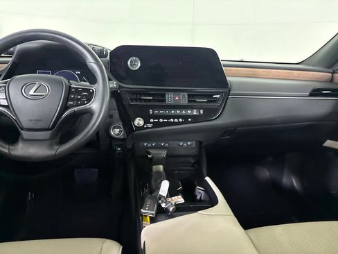 Used 2025 Lexus ES 350 w/ Premium Package FWD image 27