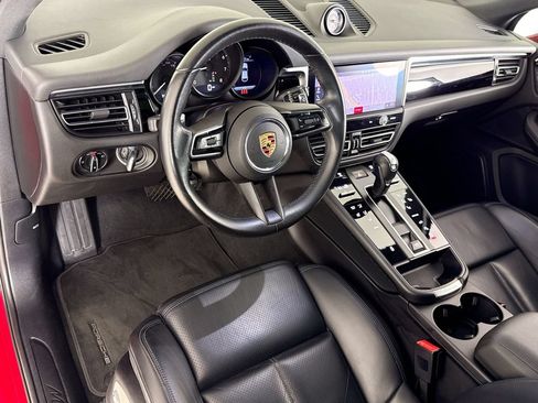 Used 2023 Porsche Macan Turbo AWD/4WD image 19