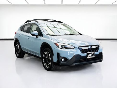 Used 2022 Subaru Crosstrek 2.5i Limited w/ Moonroof Package 2 AWD/4WD image 3