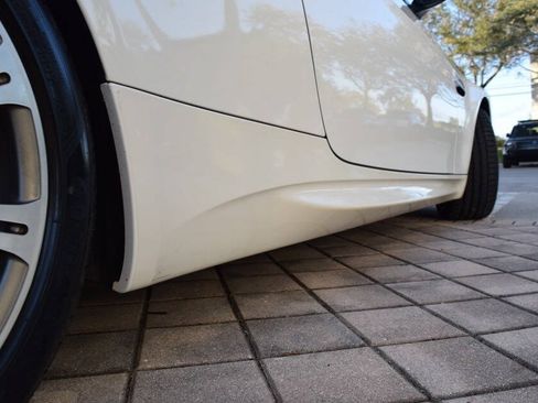 Used 2011 BMW M3 Convertible RWD image 39