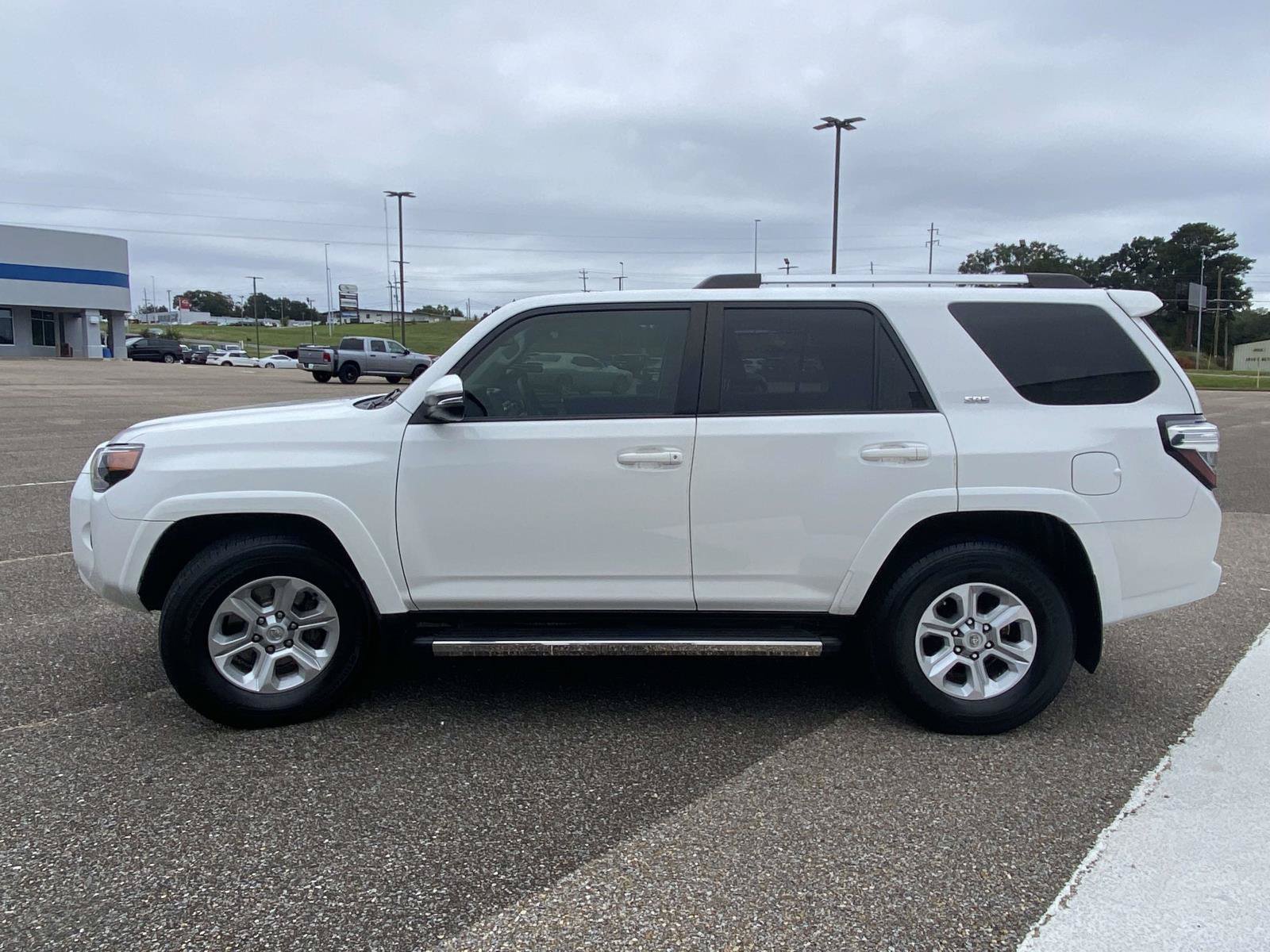 Used 2019 Toyota 4Runner SR5 Premium RWD image 4