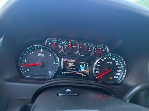 Used 2018 Chevrolet Tahoe LT w/ RST Edition image 23