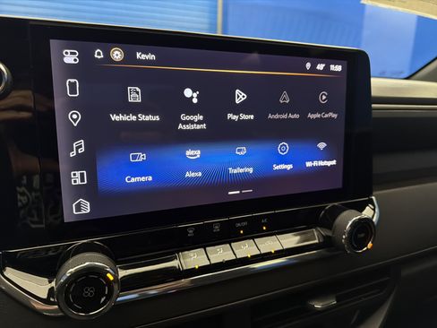 Used 2023 Chevrolet Colorado Trail Boss w/ Technology Package image 19