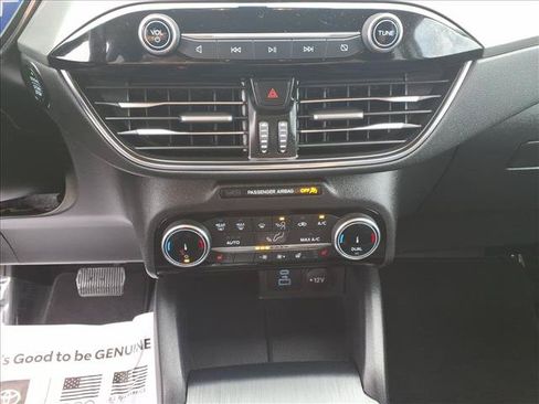 Used 2022 Ford Escape Titanium AWD/4WD image 28