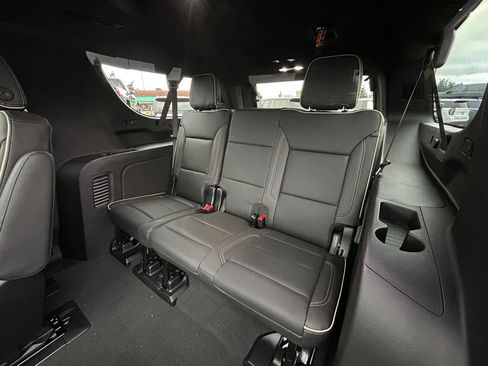 New 2026 Chevrolet Suburban Premier image 35