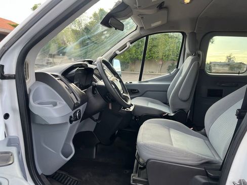 Used 2017 Ford Transit 350 XLT image 21