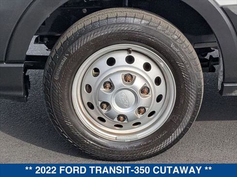 Certified 2022 Ford Transit 350 DRW RWD image 9