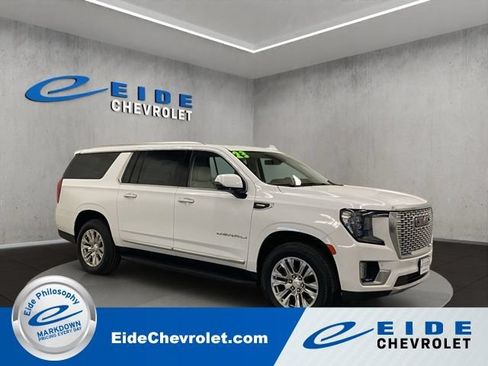 Used 2023 GMC Yukon XL Denali w/ LPO, Floor Liner Package AWD/4WD image 1