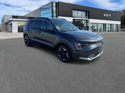 Certified 2023 Kia Niro Wind