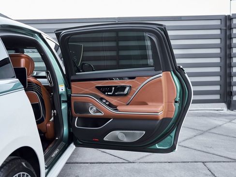 Used 2026 Mercedes-Benz Maybach S 680 4MATIC image 30