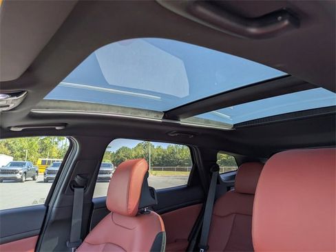 Used 2023 Kia Sportage SX image 22