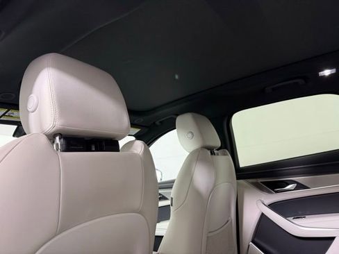 Used 2025 Jaguar F-PACE R-Dynamic S image 27