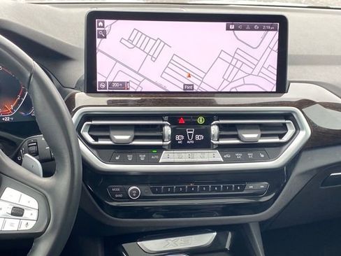 Used 2024 BMW X3 xDrive30i image 9