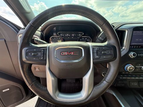 Used 2019 GMC Sierra 1500 SLT w/ SLT Premium Plus Package AWD/4WD image 27