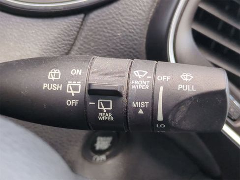 Used 2019 Jeep Cherokee Trailhawk w/ Cold Weather Group image 25