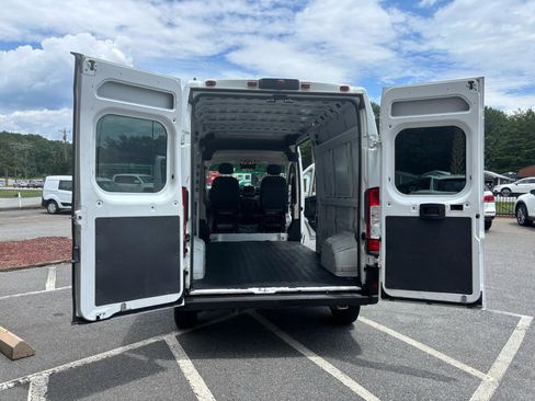 Used 2022 RAM ProMaster 2500 FWD image 21