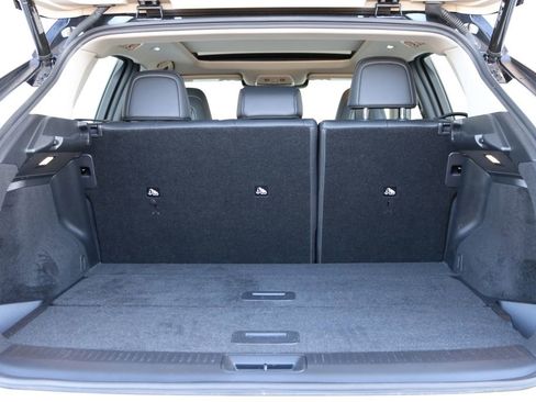 Used 2023 Nissan Ariya AWD image 27