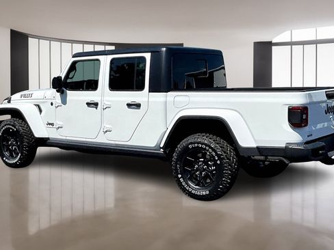 New 2025 Jeep Gladiator Sport AWD/4WD image 3
