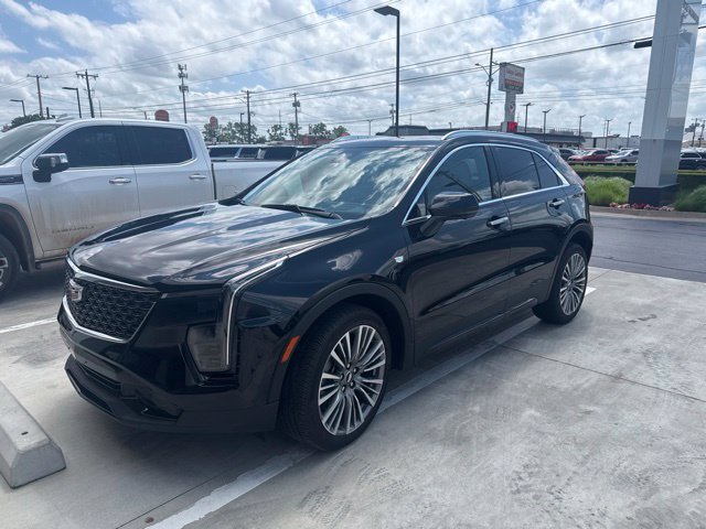 Used 2024 Cadillac XT4 Premium Luxury w/ Active Safety Package FWD image 1