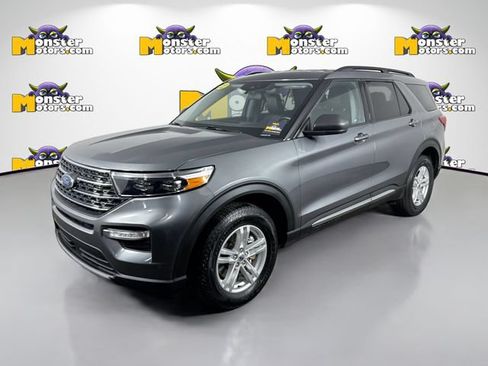 Used 2022 Ford Explorer XLT w/ Equipment Group 202A AWD/4WD image 1