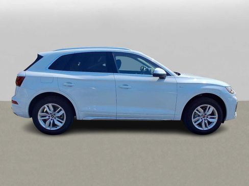 Certified 2023 Audi Q5 2.0T Premium w/ Convenience Package AWD/4WD image 32
