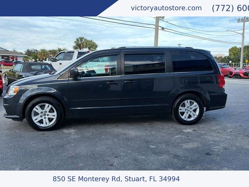 Used 2013 Dodge Grand Caravan Crew image 4